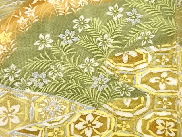  切りばめ風　草花模様　付け下げ小紋着物